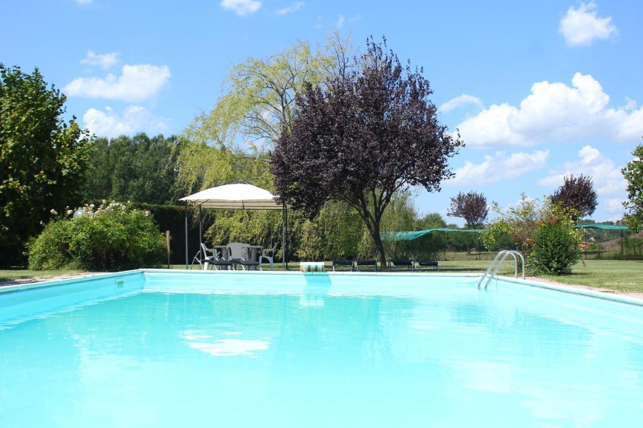 Penna Il Casolare Bed & Breakfast エクステリア 写真